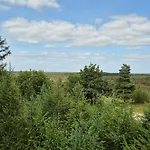 4 Person In Hovborg-by Traum *